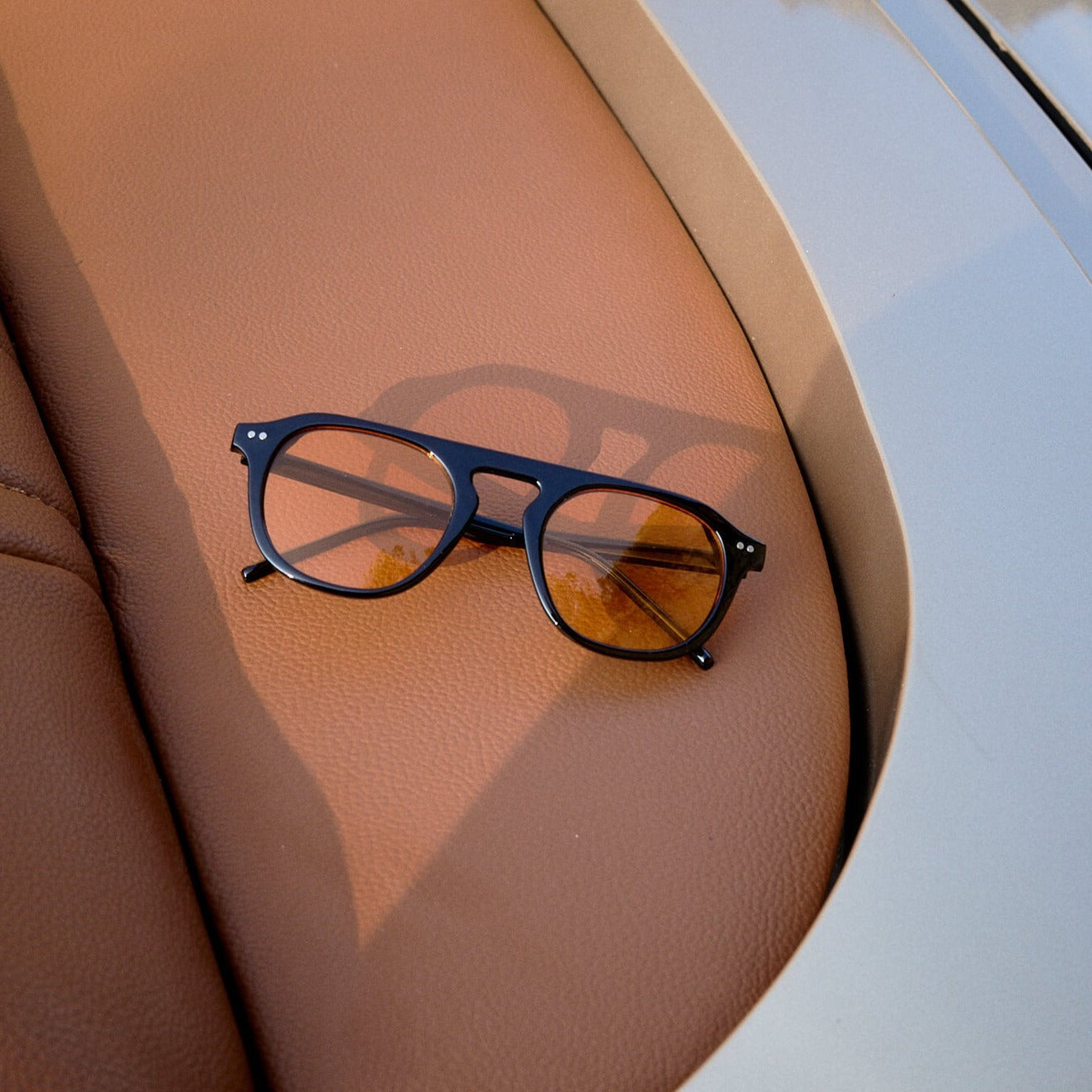 Vanderbilt Black - Dark Grey