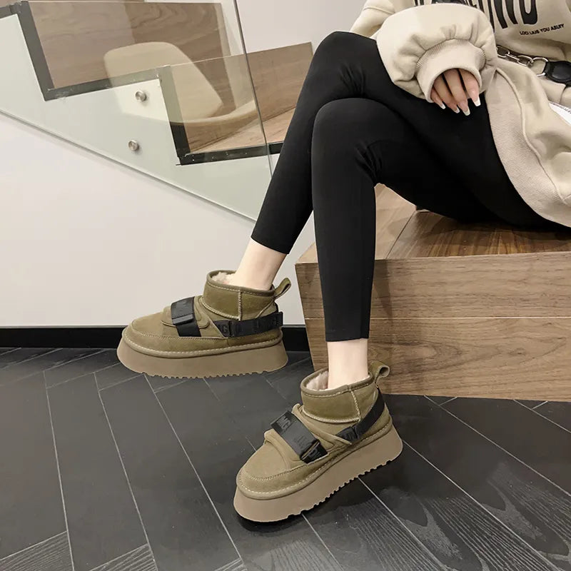 U.M.G Fluffy Boots
