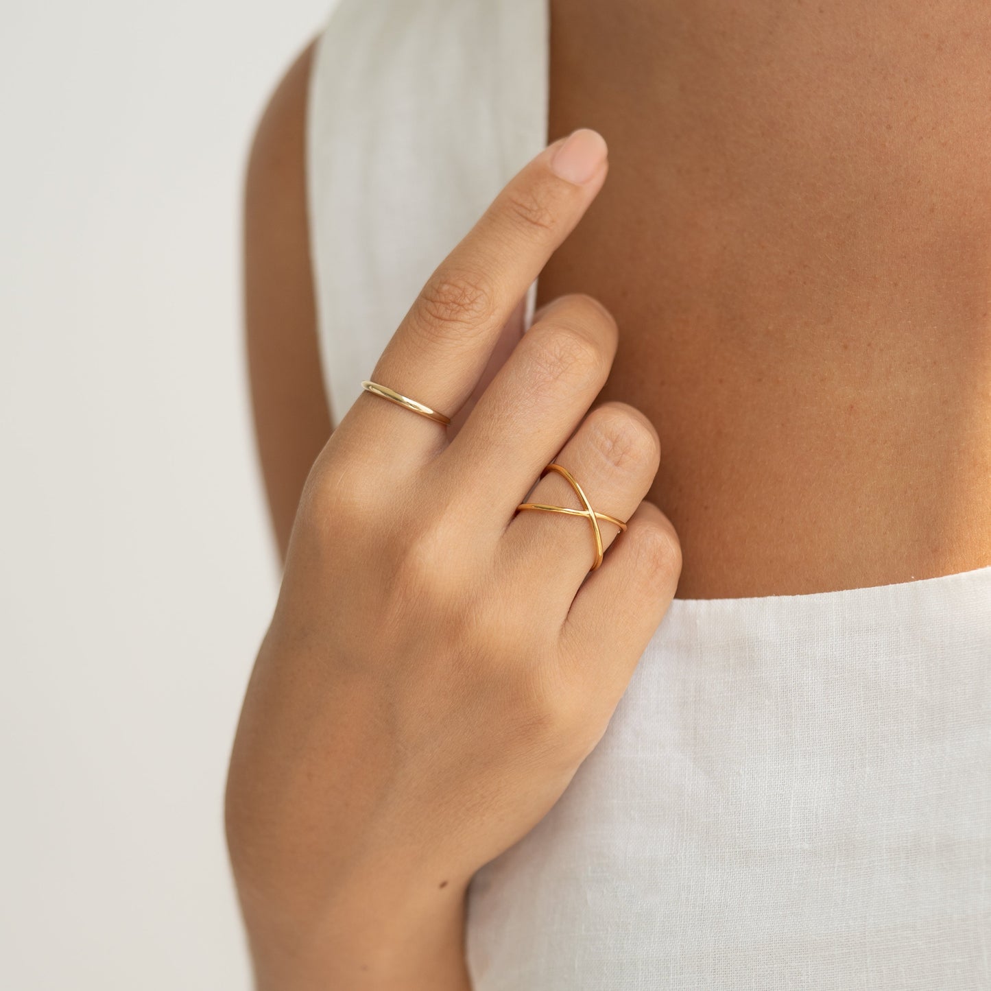 Thin Dome Ring 14k Gold - Mia