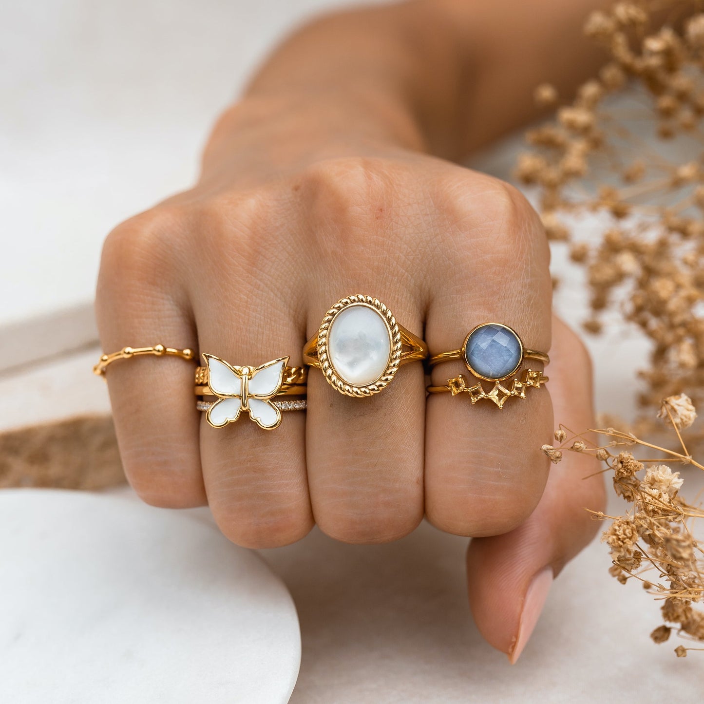 Vintage Mother of Pearl Ring - Elisabeth