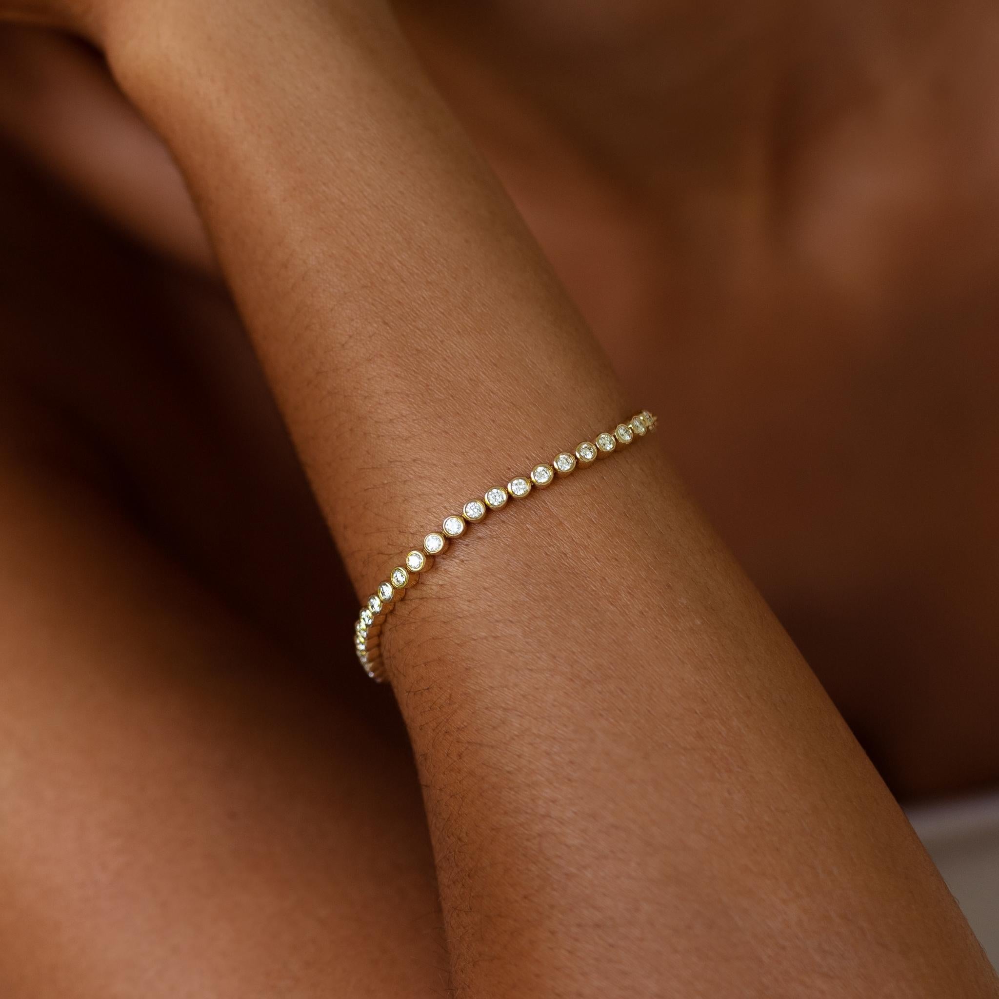 Half Diamond Tennis Bracelet 14k Yellow Gold (1.02 ct tw)