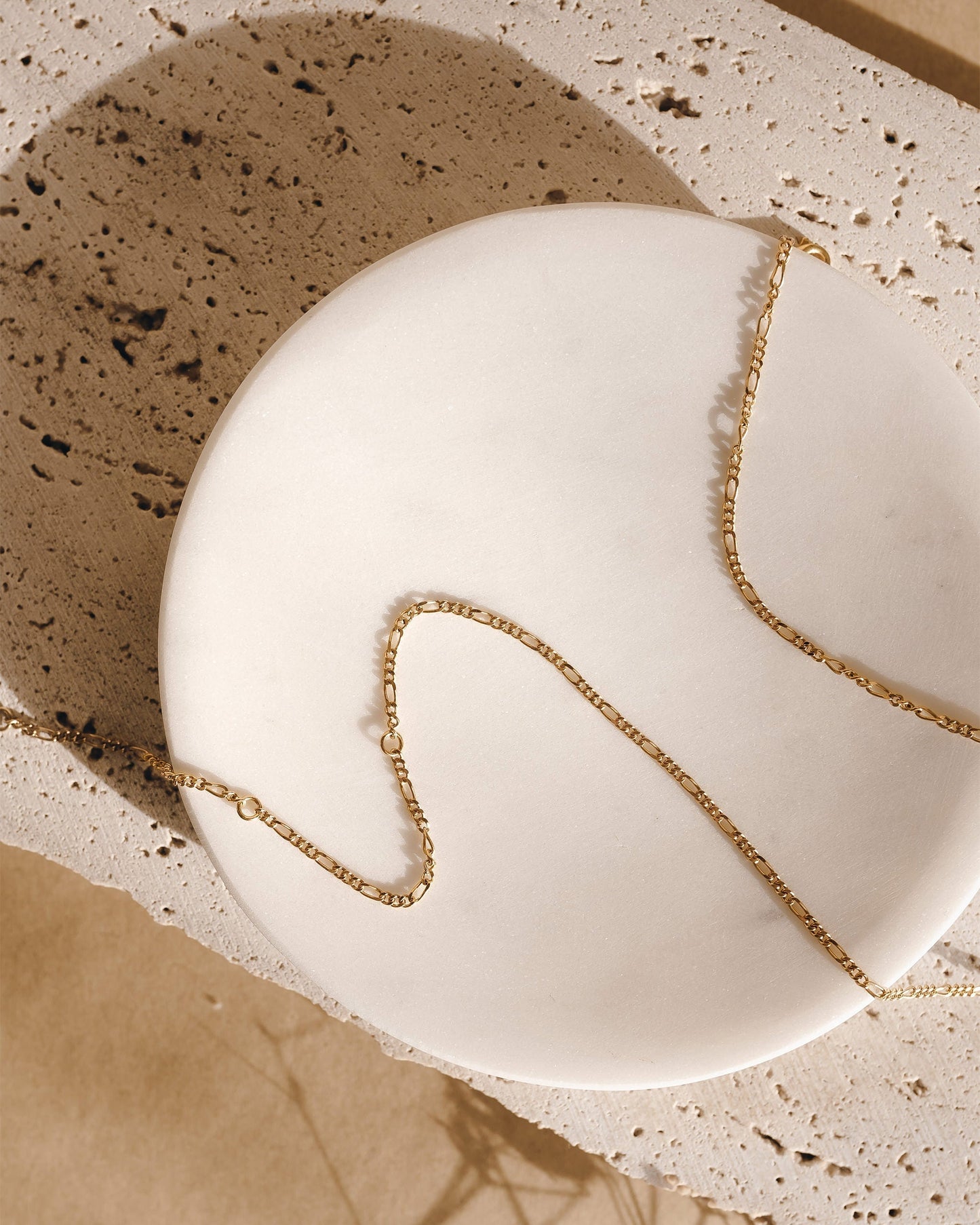 Gold Figaro Chain - Lillesand