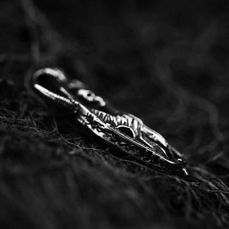DARK SHEEP HEAD SKULL PENDANT
