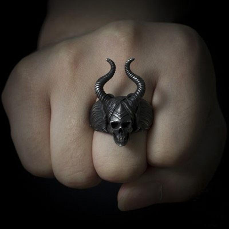 PUNK GOTHIC SATANIC SKULL RING