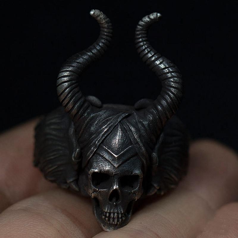 PUNK GOTHIC SATANIC SKULL RING