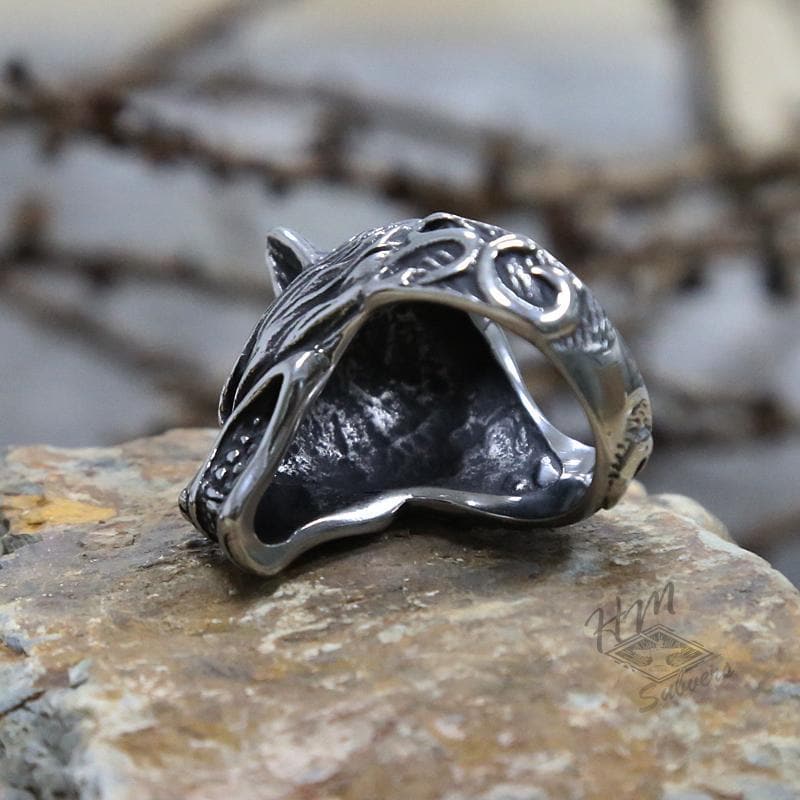 FIERCE WOLF STAINLESS STEEL RING