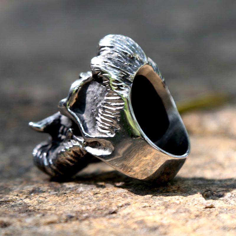 GENTLEMAN STAINLESS STEEL SKULL RING