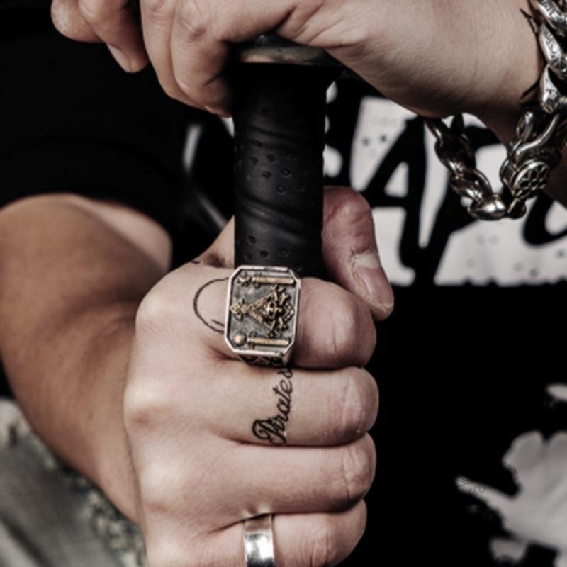 PUNK DEMON EYE SKULL RING