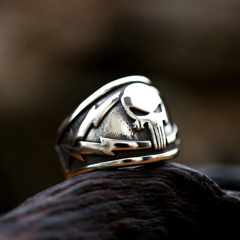 PUNK SKULL STAINLESS STEEL RING