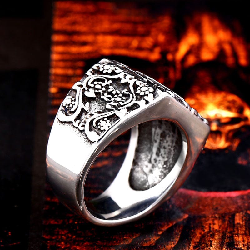 VINTAGE CARVED POKER STAINLESS STEEL RING