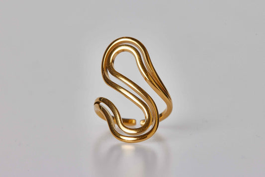 Serpentine Ring