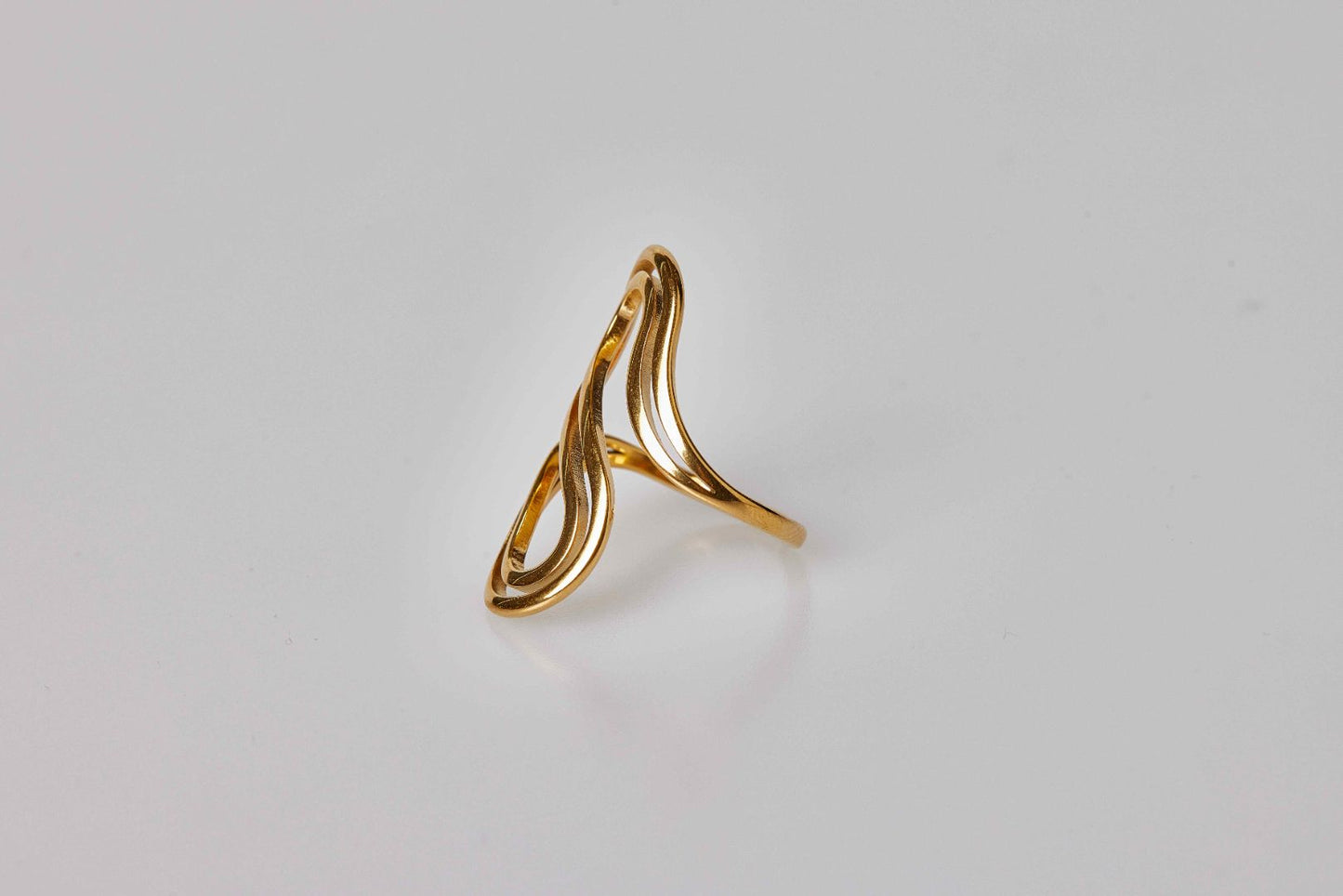 Serpentine Ring