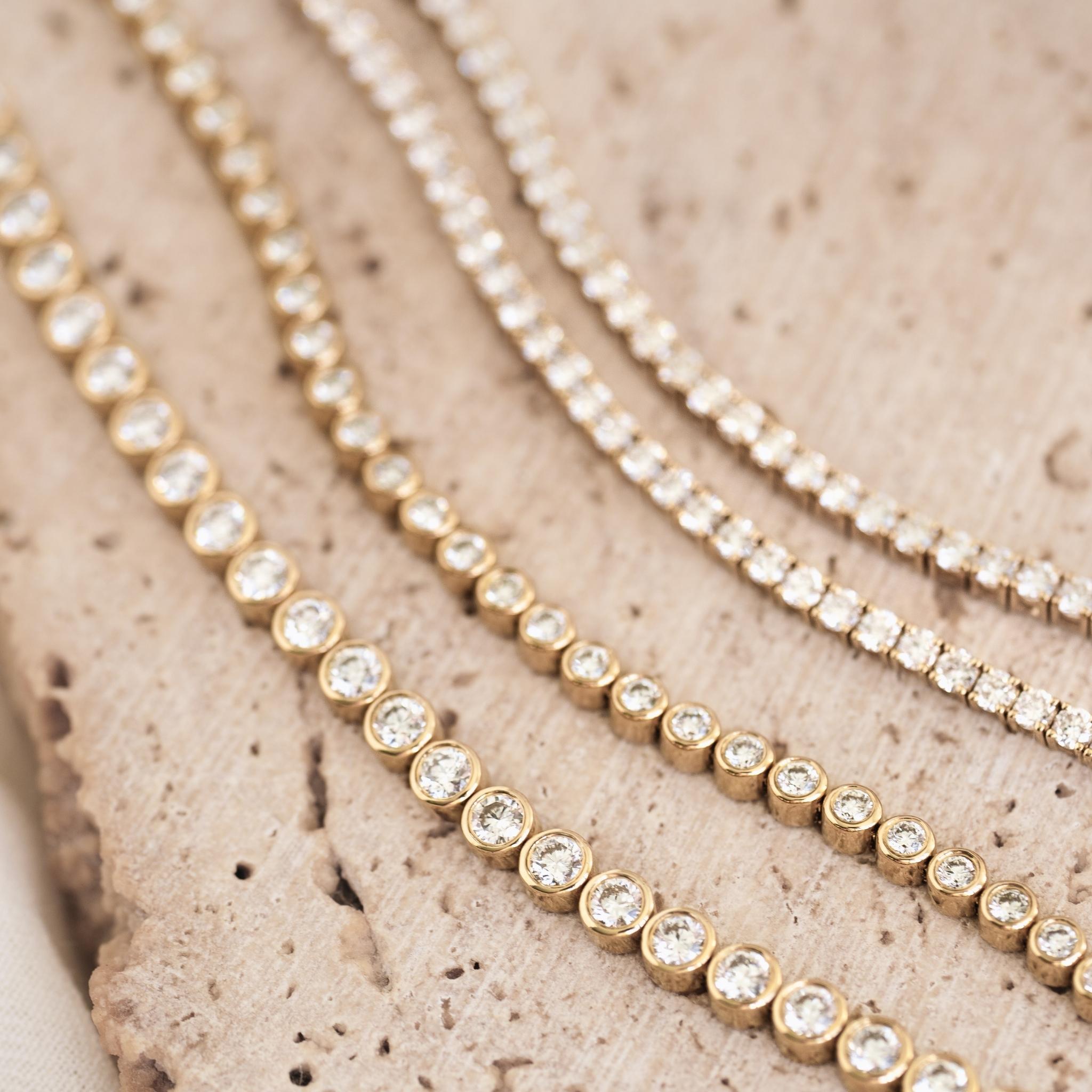 Half Diamond Tennis Bracelet 14k Yellow Gold (1.02 ct tw)