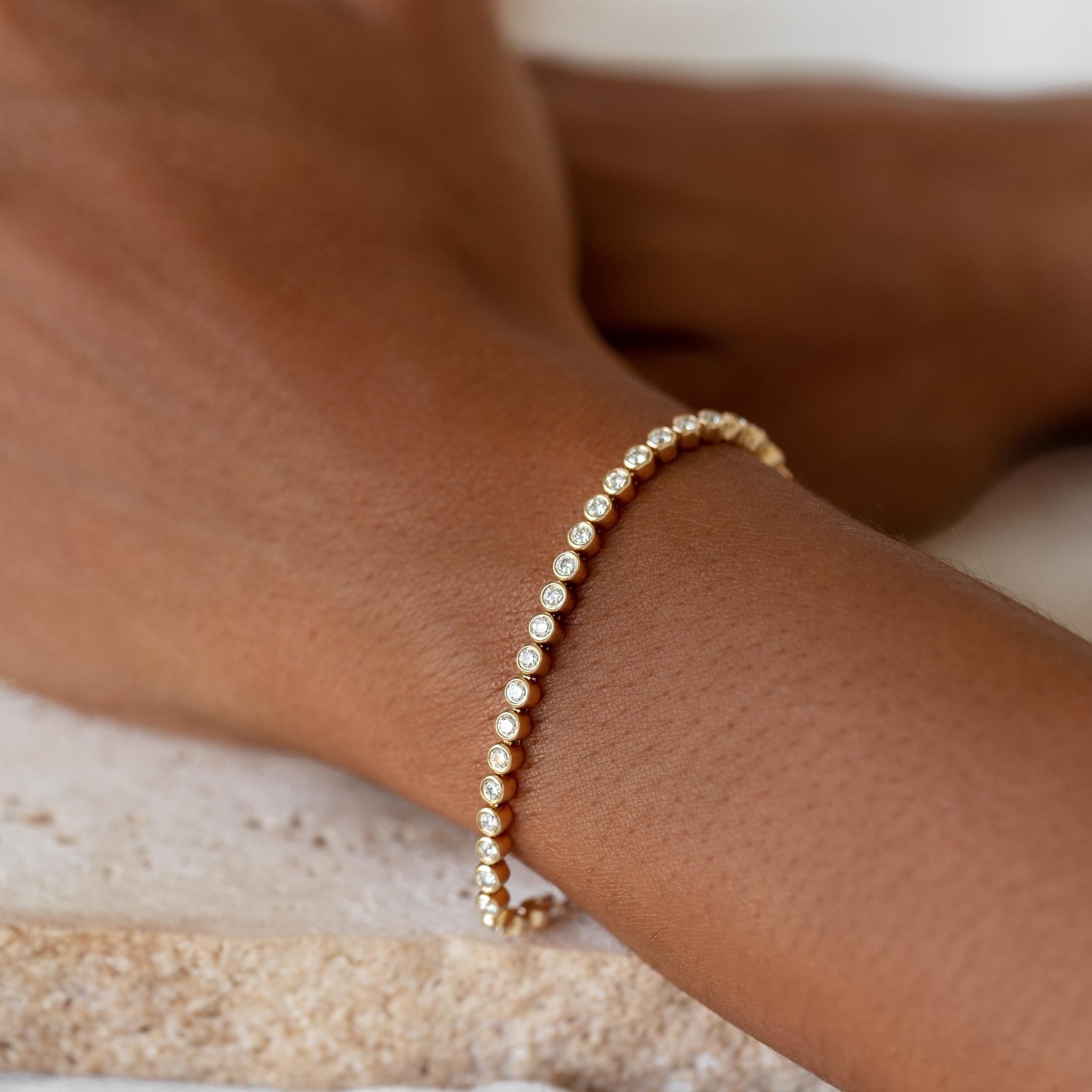 Half Diamond Tennis Bracelet 14k Yellow Gold (1.02 ct tw)