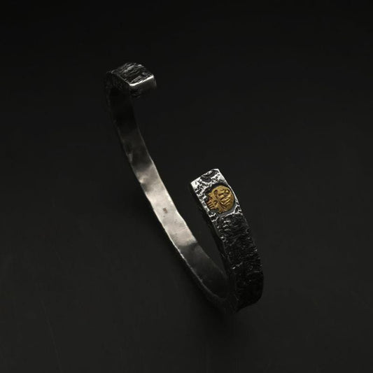 HANDMADE SILVER SKULL BRACELET