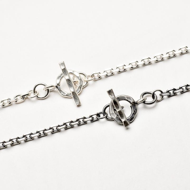 PATTERN SILVER BUCKLE CHAIN