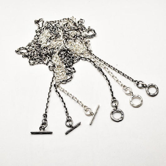 PATTERN SILVER BUCKLE CHAIN