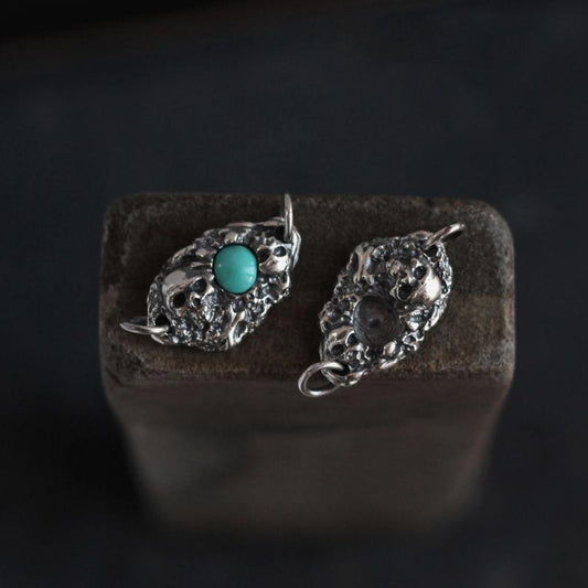 VINTAGE SKULL GEMSTONE SILVER PENDNAT