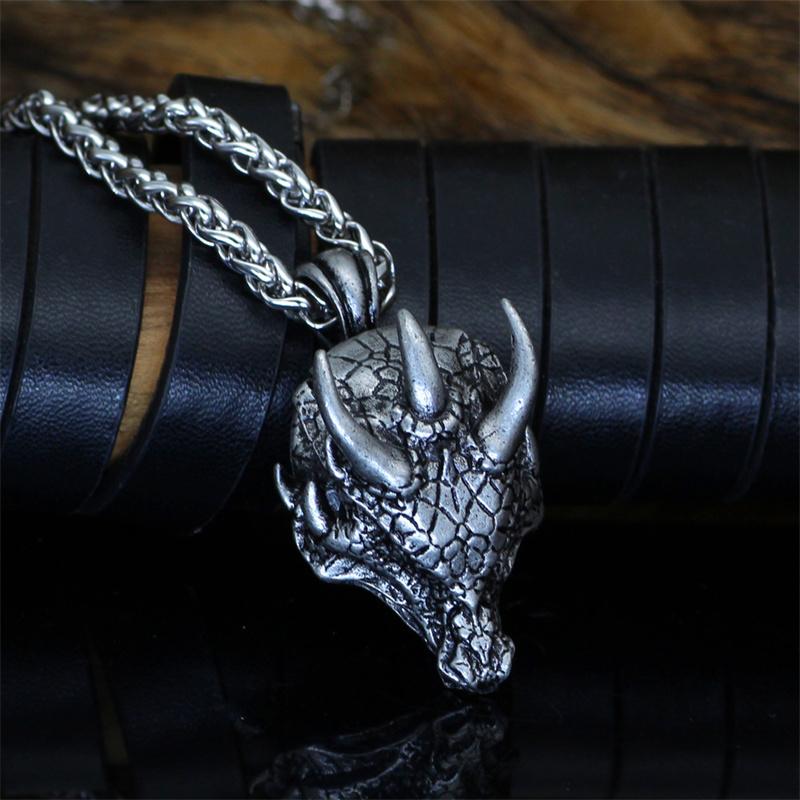 DOMINEERING DRAGON HEAD PENDANT