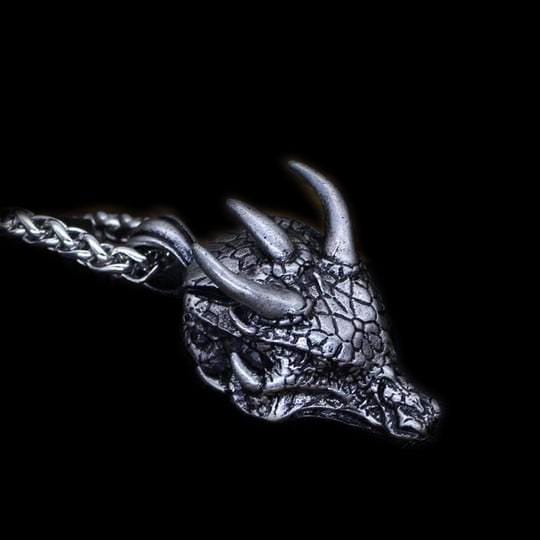 DOMINEERING DRAGON HEAD PENDANT