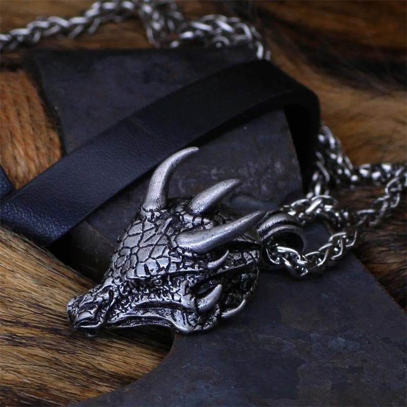 DOMINEERING DRAGON HEAD PENDANT