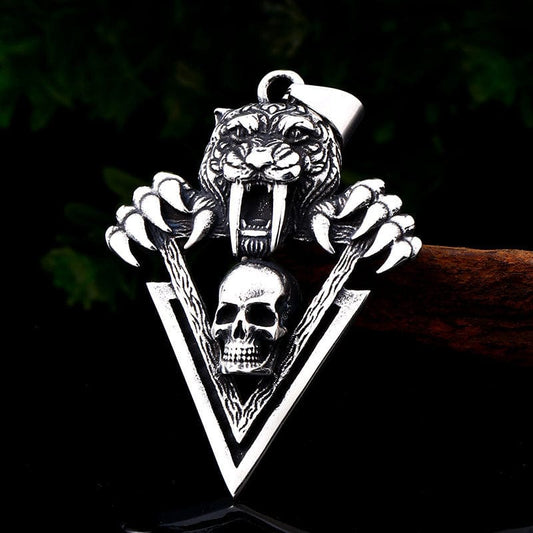 VINTAGE SHARP TOOTH TIGER SKULL PENDANT