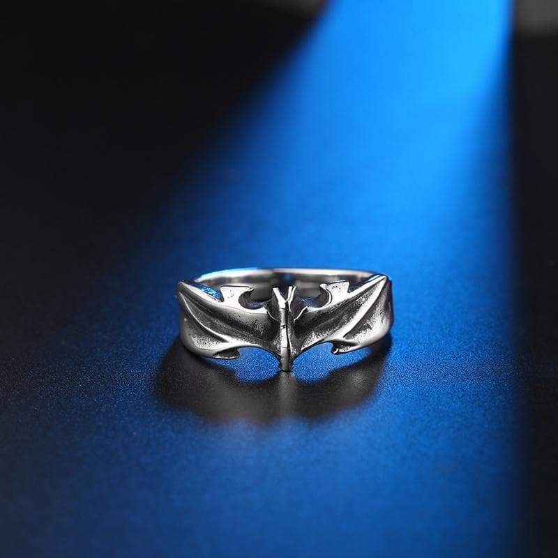 VINTAGE GOTHIC BAT RING