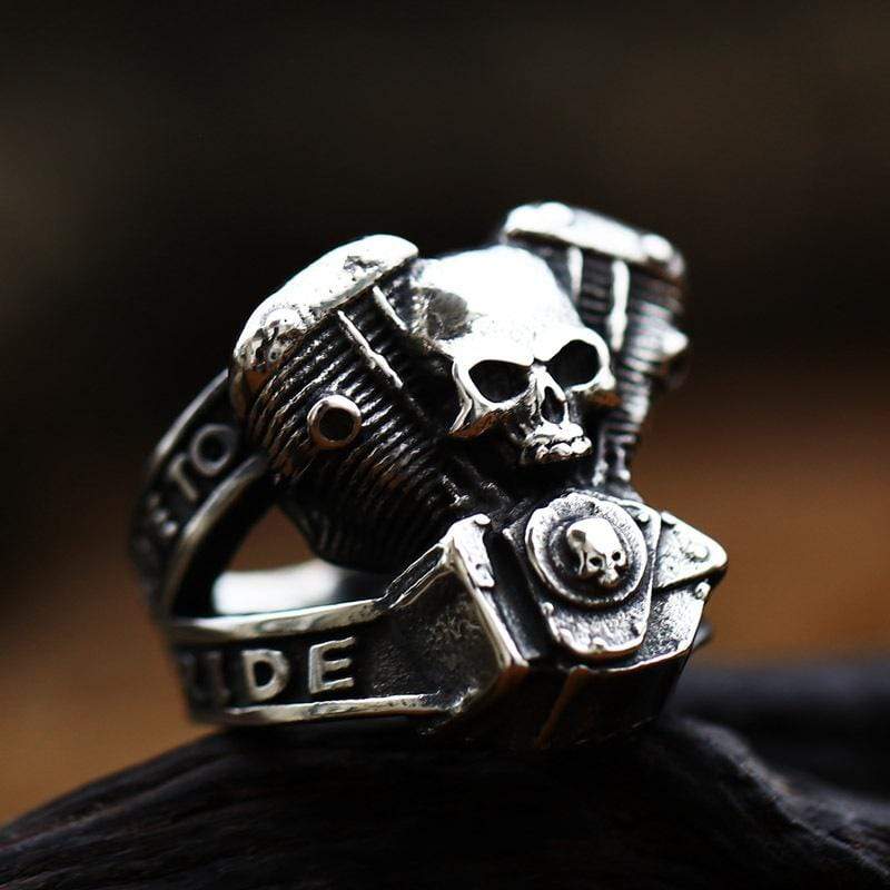 BIKER STYLE STAINLESS STEEL RING