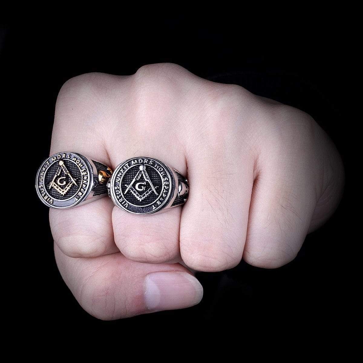 PUNK SKULL STAINLESS STEEL RING
