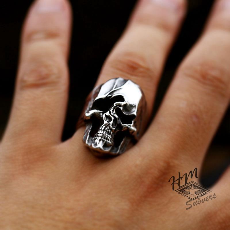 TWISTED SOUL SKULL STAINLESS STEEL RING