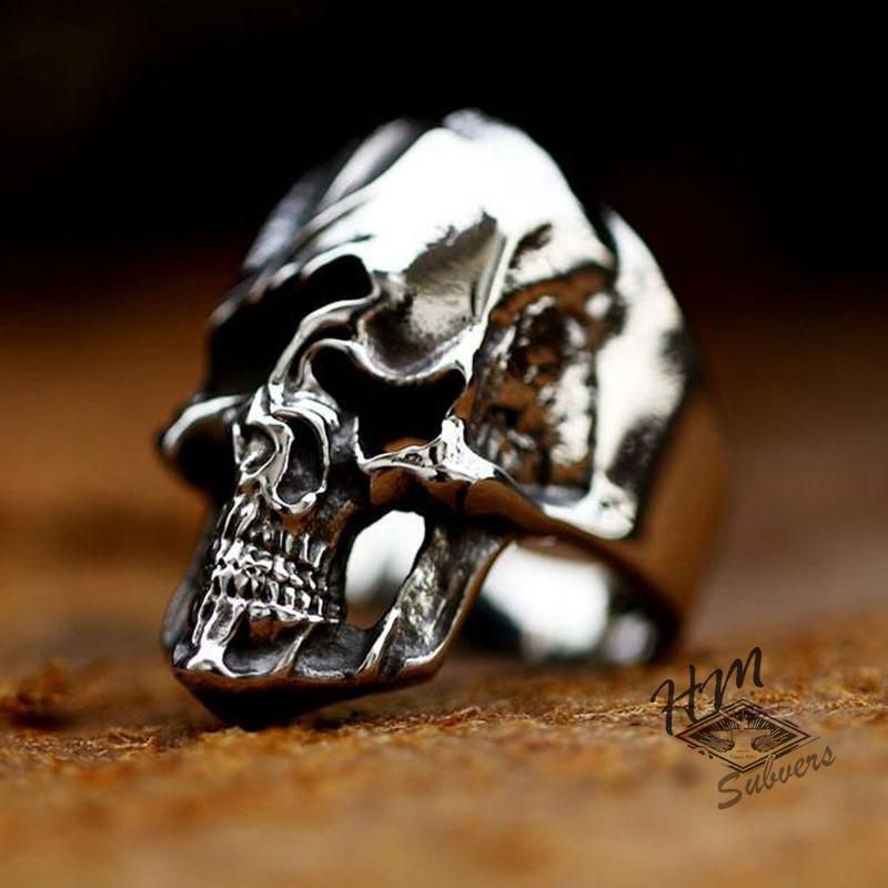 TWISTED SOUL SKULL STAINLESS STEEL RING